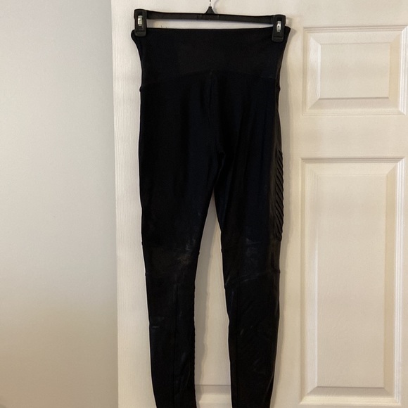 SPANX size XL excellent condition color black please see all photos - Picture 6 of 16
